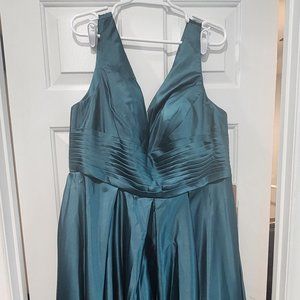 Ball Gown Scalloped Neck Sleeveless Long/Floor-Length Satin Prom Dress